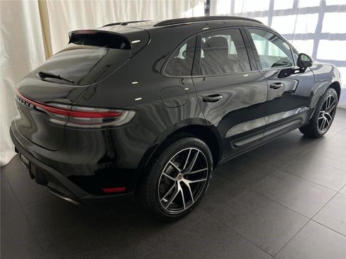 New 2026 Porsche Macan image 9
