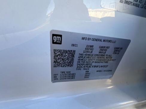 Used 2022 Chevrolet Silverado 3500 LTZ w/ LTZ Convenience Package image 34