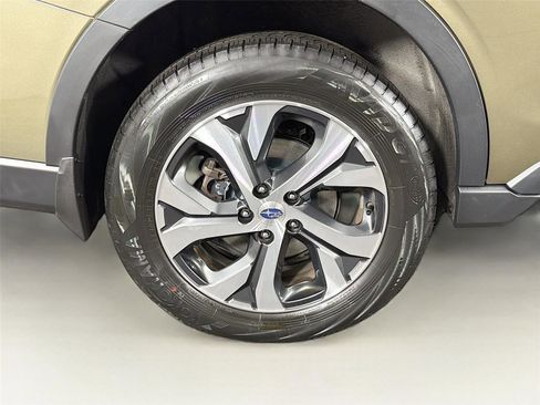 Used 2022 Subaru Outback Limited AWD/4WD image 34