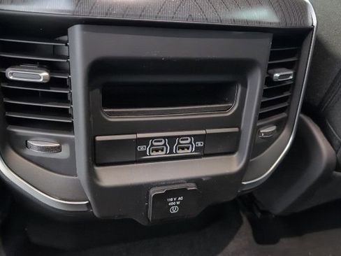 New 2026 RAM 1500 4x4 Crew Cab image 31
