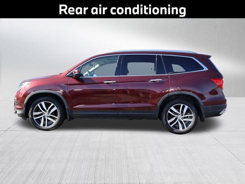 Used 2018 Honda Pilot Touring image 9