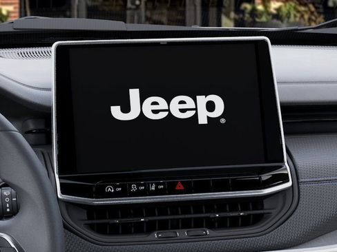 New 2026 Jeep Compass Latitude AWD/4WD image 18