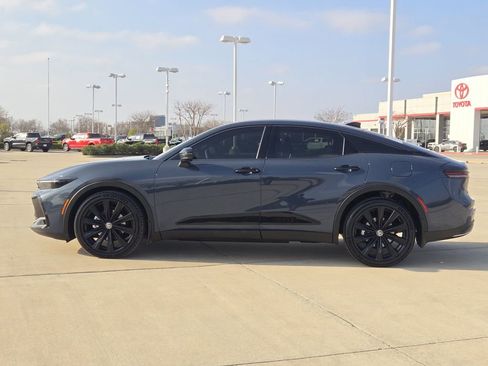 Used 2026 Toyota Crown Nightshade image 4