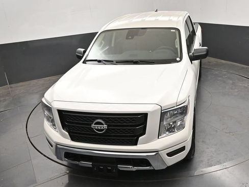 Used 2024 Nissan Titan SV AWD/4WD image 19