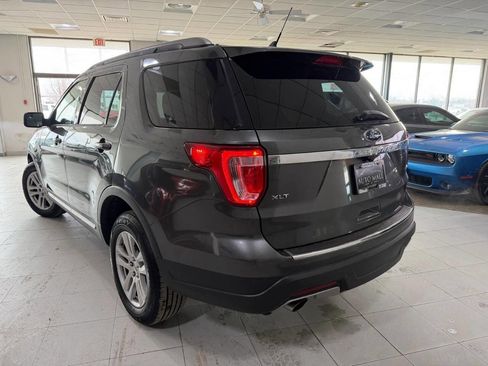 Used 2018 Ford Explorer XLT w/ Equipment Group 201A image 5