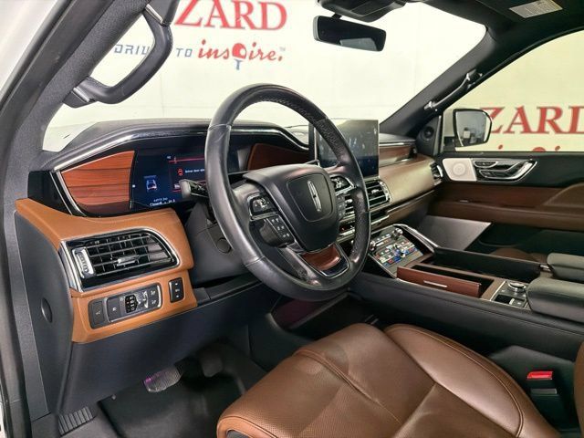 Used 2022 Lincoln Navigator L Reserve AWD/4WD image 21