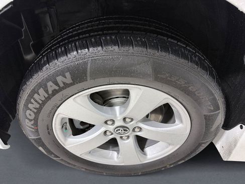 Used 2019 Toyota Sienna LE FWD image 9