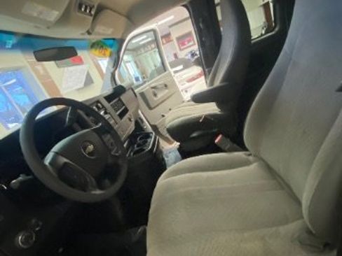 Used 2014 Chevrolet Express 3500 LT w/ LT Preferred Equipment Group image 16