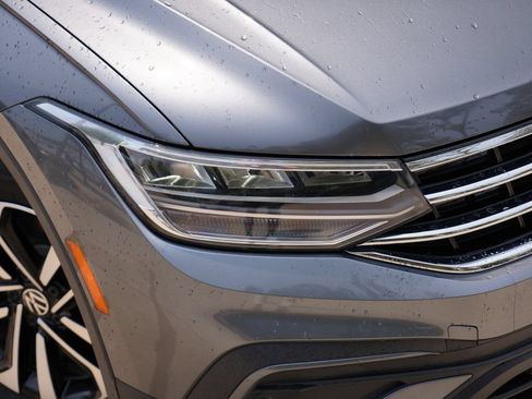 Certified 2024 Volkswagen Tiguan S FWD image 2