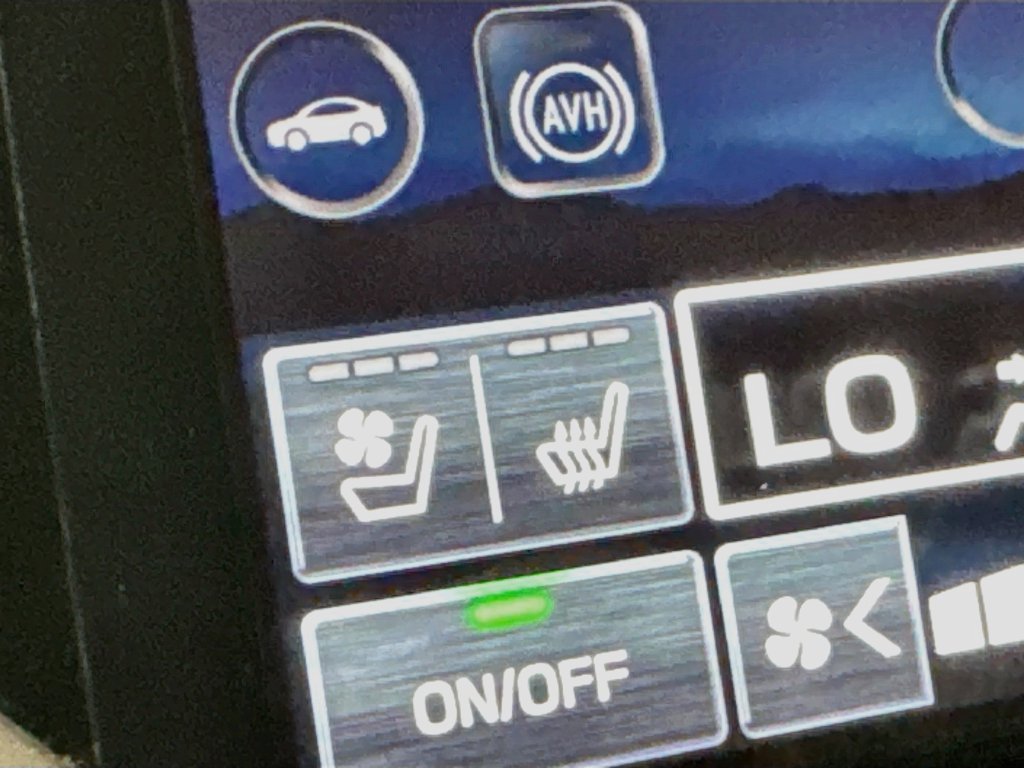 Used 2025 Subaru Ascent Touring AWD/4WD image 22