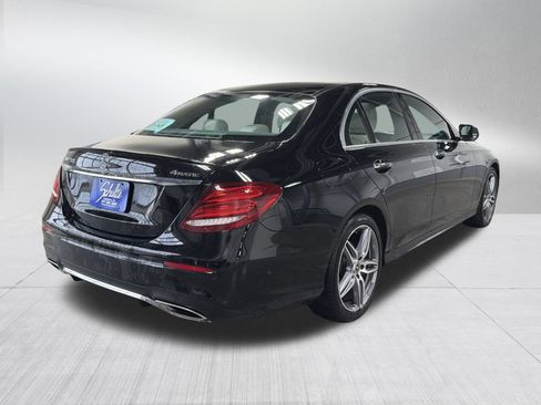 Used 2019 Mercedes-Benz E 300 4MATIC image 7