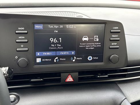 Used 2025 Hyundai Elantra Sport FWD image 22