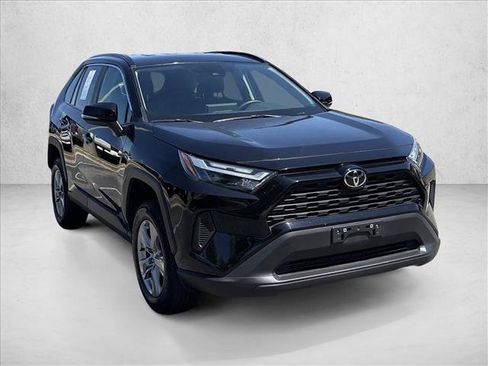 Certified 2025 Toyota RAV4 XLE FWD image 3