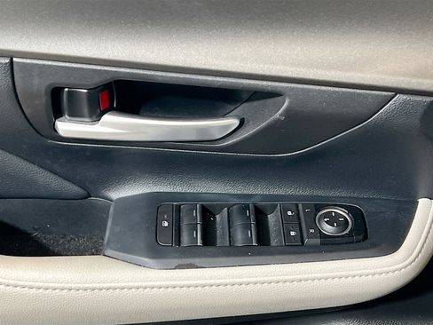 Used 2024 Toyota Grand Highlander XLE image 13