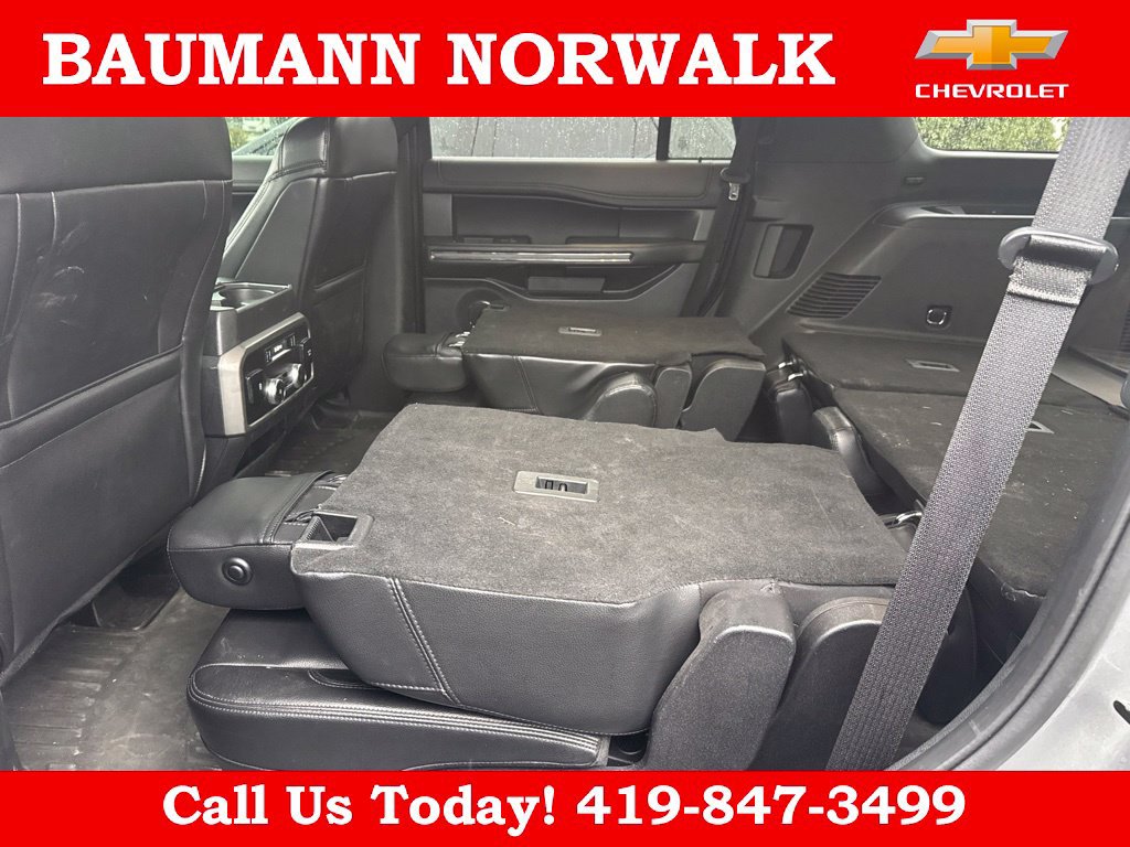 Used 2020 Ford Expedition XLT w/ Equipment Group 202A AWD/4WD image 32