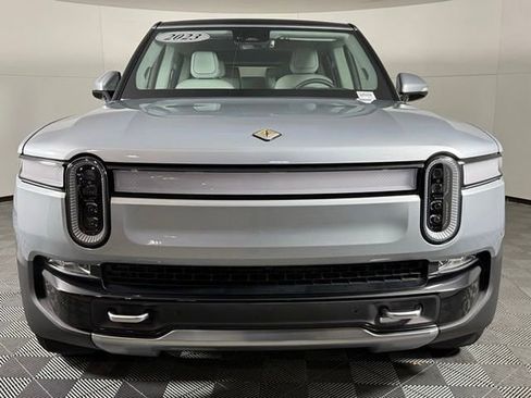 Used 2023 Rivian R1S Adventure image 11