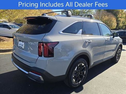 New 2026 Kia Sorento S w/ S Panoramic Sunroof Package FWD image 3
