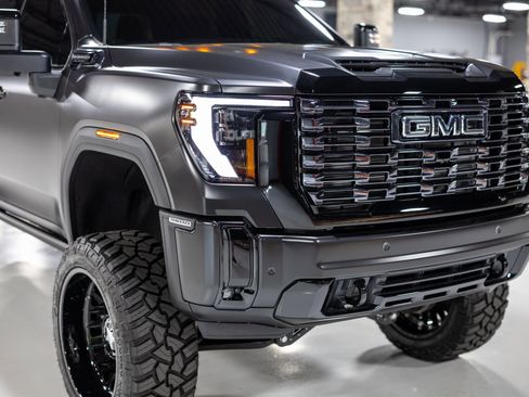 Used 2026 GMC Sierra 3500 Denali Ultimate AWD/4WD image 27