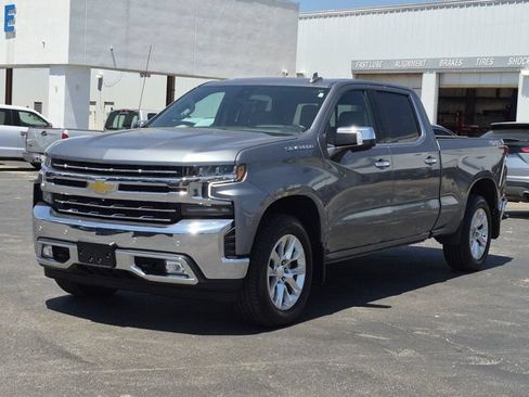 Used 2021 Chevrolet Silverado 1500 LTZ w/ LTZ Premium Package AWD/4WD image 3
