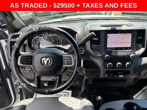 Used 2022 RAM 2500 Tradesman w/ Chrome Appearance Group AWD/4WD image 17