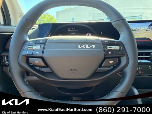 New 2026 Kia Sportage LX w/ LX Convenience Package AWD/4WD image 35