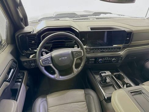 Used 2022 Chevrolet Silverado 1500 ZR2 image 24