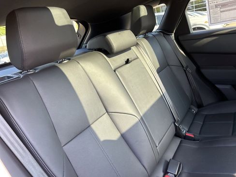 New 2026 Land Rover Range Rover Velar Dynamic SE image 18