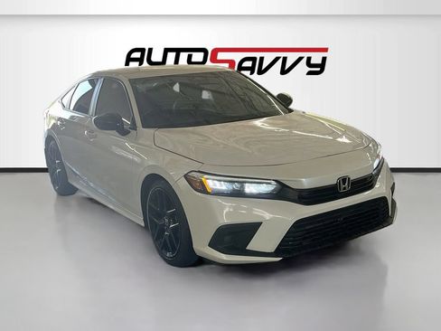 Used 2024 Honda Civic Sport image 1