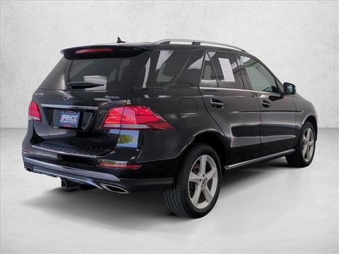 Used 2019 Mercedes-Benz GLE 400 4MATIC image 5