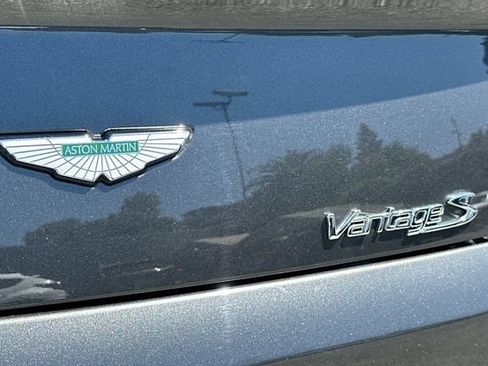 Used 2013 Aston Martin V8 Vantage S RWD image 28