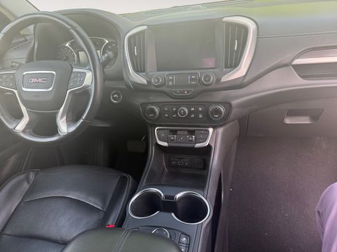 Used 2022 GMC Terrain SLT AWD/4WD image 9