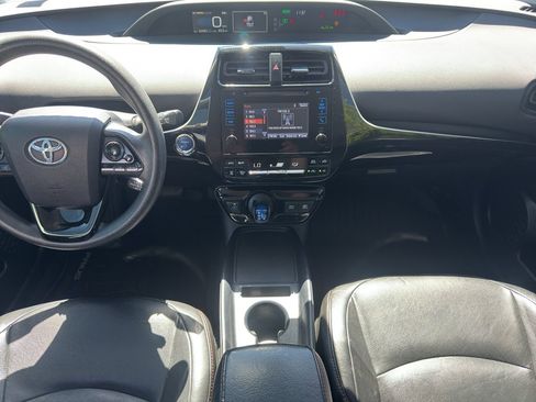 Used 2019 Toyota Prius LE FWD image 10