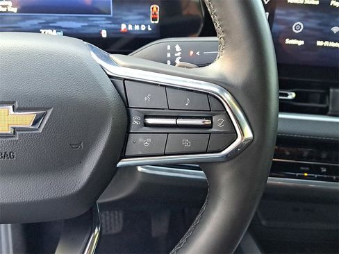 Used 2025 Chevrolet Equinox LT image 20