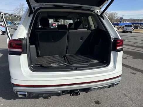Certified 2024 Volkswagen Atlas Peak Edition SEL AWD/4WD image 47