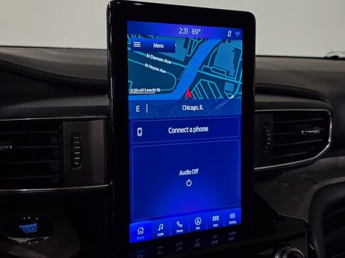Used 2023 Ford Explorer Platinum w/ Technology Package image 27