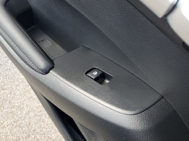 Certified 2025 Kia Seltos EX w/ EX Sunroof Package FWD image 21