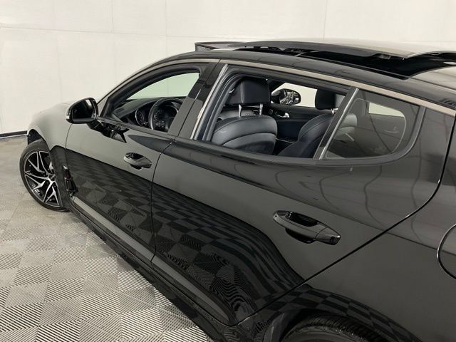 Used 2023 Kia Stinger GT-Line w/ Sun & Sound Package RWD image 24