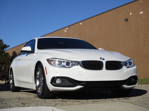 Used 2017 BMW 430i Convertible image 10