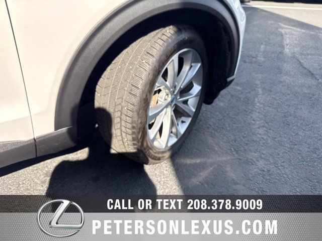 Used 2023 Ford Explorer Platinum w/ Technology Package AWD/4WD image 11