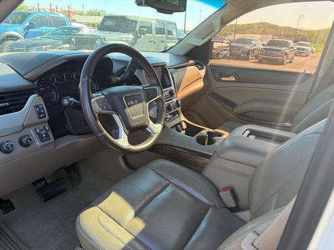Used 2015 GMC Yukon XL SLT w/ Open Road Package image 10