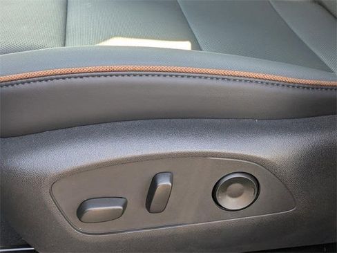 New 2025 GMC Acadia AT4 image 21