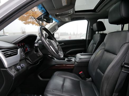 Used 2018 GMC Yukon SLT w/ Open Road Package image 9