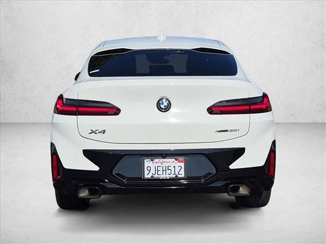 Used 2024 BMW X4 xDrive30i w/ Premium Package AWD/4WD image 6