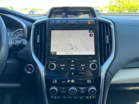 Used 2019 Subaru Ascent Touring AWD/4WD image 12