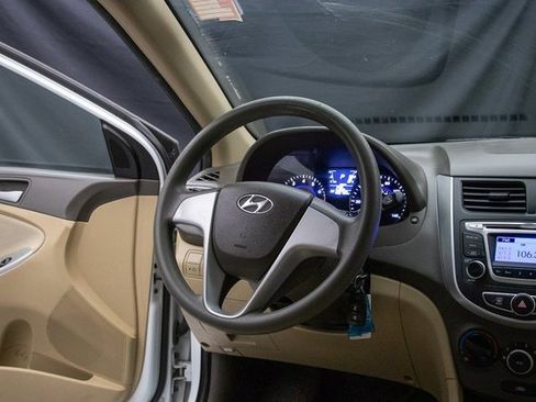 Used 2014 Hyundai Accent GLS image 13