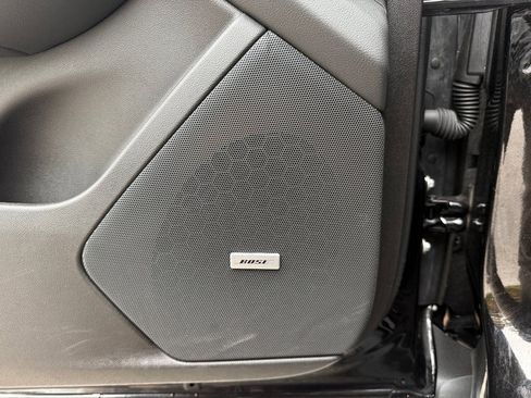 Used 2025 Cadillac XT5 Premium Luxury image 14