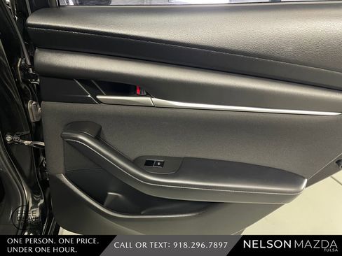 Used 2021 MAZDA MAZDA3 s image 37