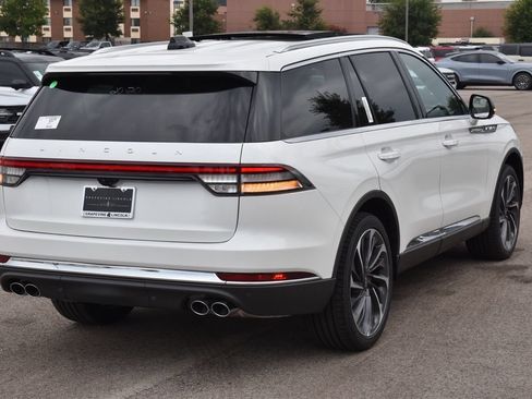 New 2026 Lincoln Aviator Reserve AWD/4WD image 7