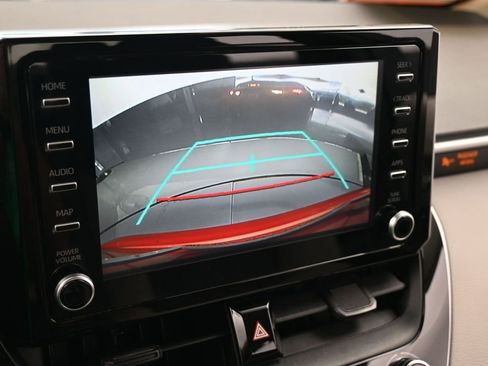 Used 2020 Toyota Corolla LE image 22