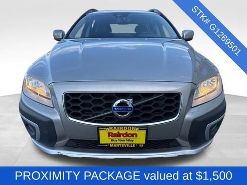 Used 2016 Volvo XC70 T5 Premier w/ Proximity Package image 2